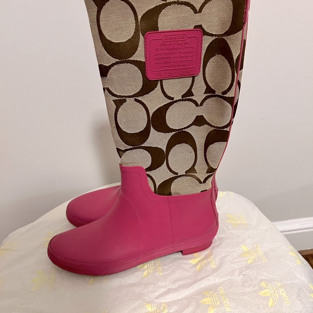 Vintage Coach Pink and Classic Brown Monogram Cloth Pattern Rainboots - Size 8M